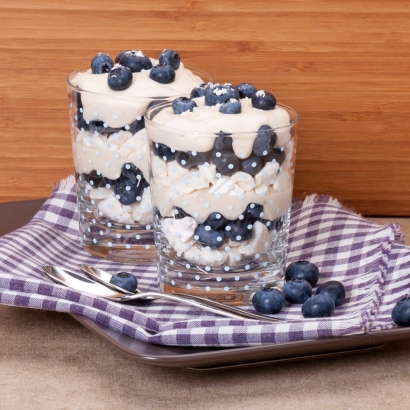 Ein proteinreiches Dessert mit Heidelbeeren