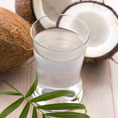 natürlicher, fettfreier Iso-Drink aus der Kokosnuss