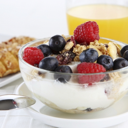 gesundes und leckeres Frühstück mit Müsli