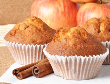 Fruchtige Muffins mit Apfel und Zimt