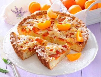 Aprikosen Quark Kuchen