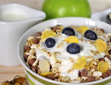 zuckerarmes Müsli für den perfekten Start in den Tag zuckerarmes Müsli für den perfekten Start in den Tag